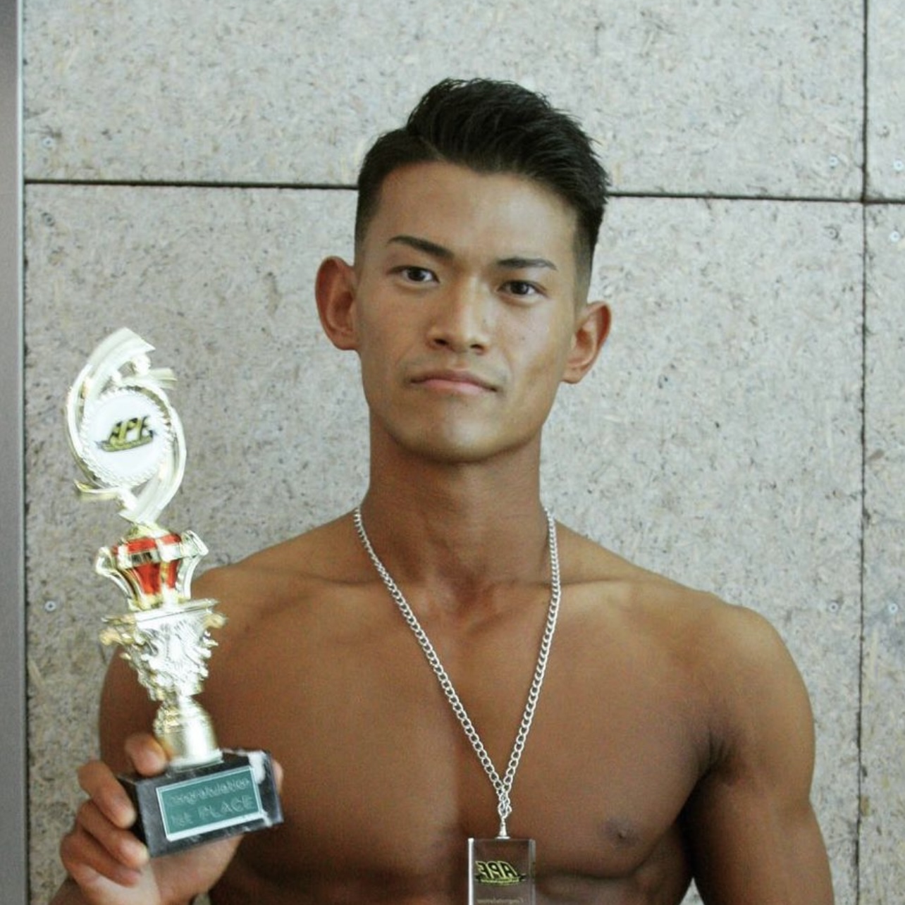 中村トレーナ